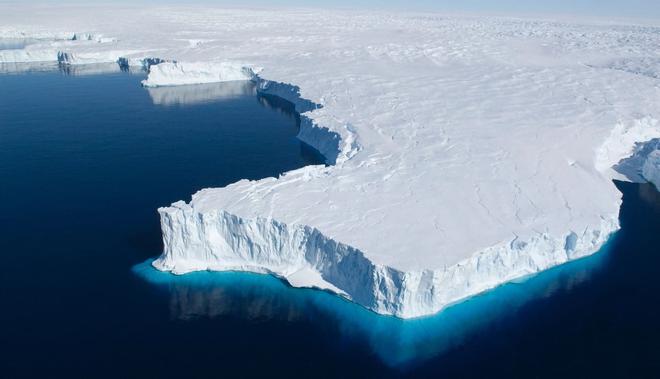 Réchauffement climatique : un tiers des plateformes de glace antarctiques menace de s’effondrer
