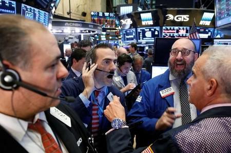 A Wall Street, Dow Jones et S&P 500 en hausse après des records