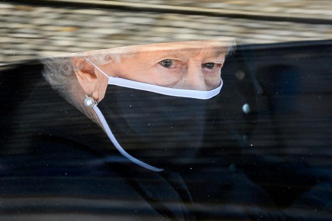 Royaume-Uni : la reine Elizabeth II a fait ses adieux au prince Philip
