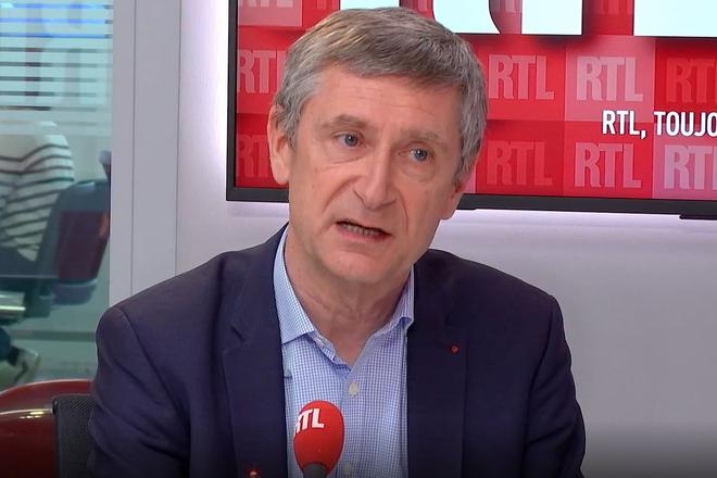Sécurité : "Je ne les vois pas beaucoup les policiers en plus", déplore Frédéric Péchenard