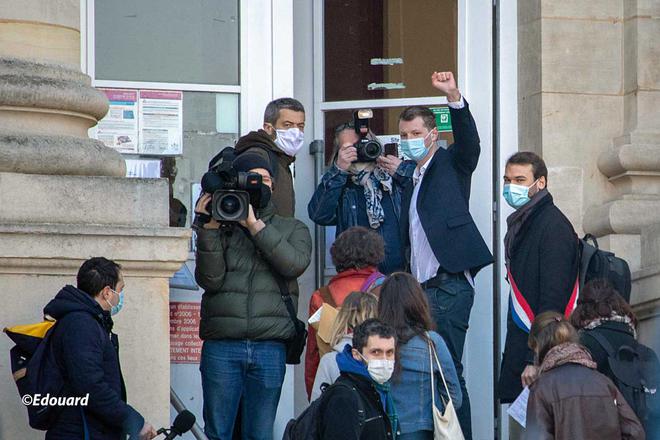 Gaspard face à Macron : le tribunal relaxe le décrocheur