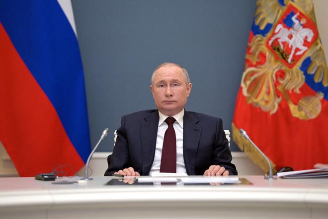 Covid-19 : en Russie, Poutine décrète 10 jours fériés consécutifs pour enrayer l’épidémie