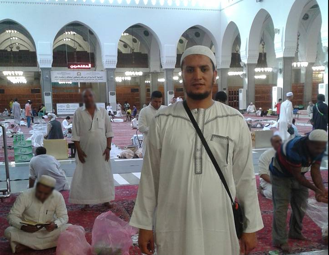 La mosquée de Rambouillet que fréquentait l’assaillant a-t-elle participé à sa radicalisation ? Exploration du compte Facebook d’un de ses dirigeants