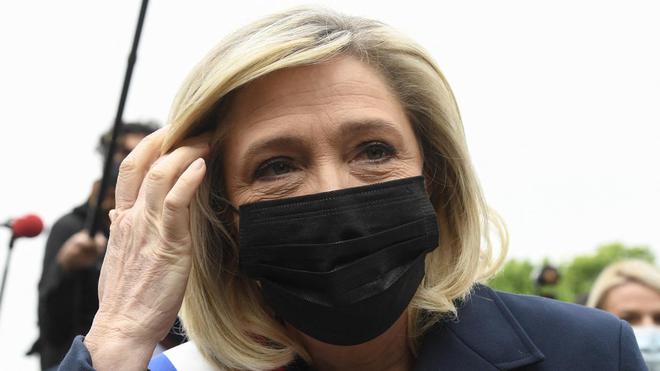 Pour Marine Le Pen, la réélection d'Emmanuel Macron conduirait à un "chaos général"