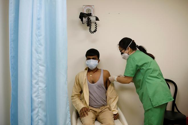 Covid-19 : en Inde, un record de 400000 nouveaux cas en 24 heures, la vaccination ouverte à tous