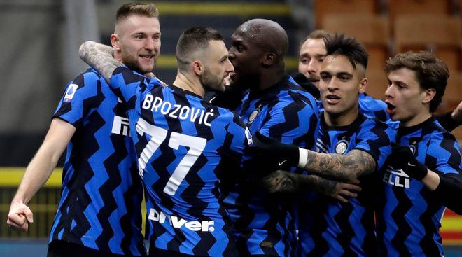 Crotone – Inter Milan : Hakimi et Lautaro titulaires, les compos sont là !