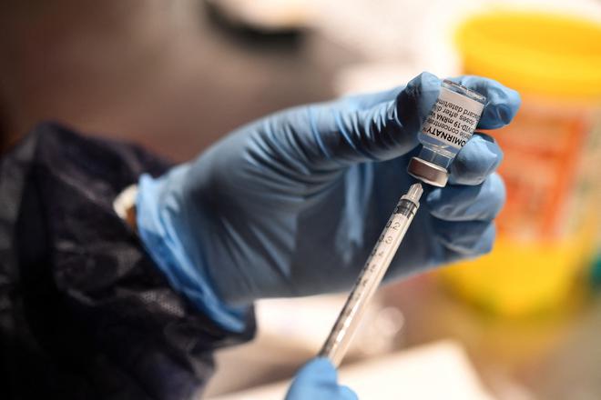 Coronavirus : cinq cas de myocardite sous surveillance après le vaccin Pfizer