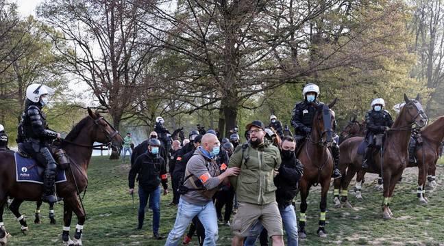 Coronavirus en Belgique : A Bruxelles, la police disperse par la force un rassemblement interdit dans un parc