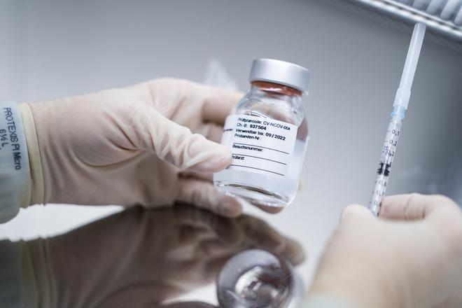 Vaccins anti-Covid : CureVac, très attendu par l’Europe, face à des difficultés d’approvisionnement