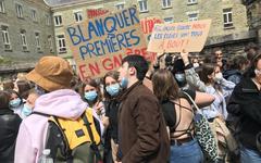 Bac 2021 : 800 lycéens manifestent à Cherbourg contre le maintien des épreuves