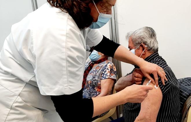 L’Union européenne commande 1,8 milliard de doses de vaccins à BioNTech-Pfizer