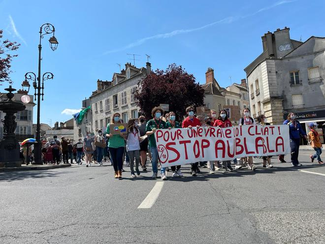 Marche pour le climat : Alternatiba Sénart défend le bois de Bréviande contre le contournement routier de Melun