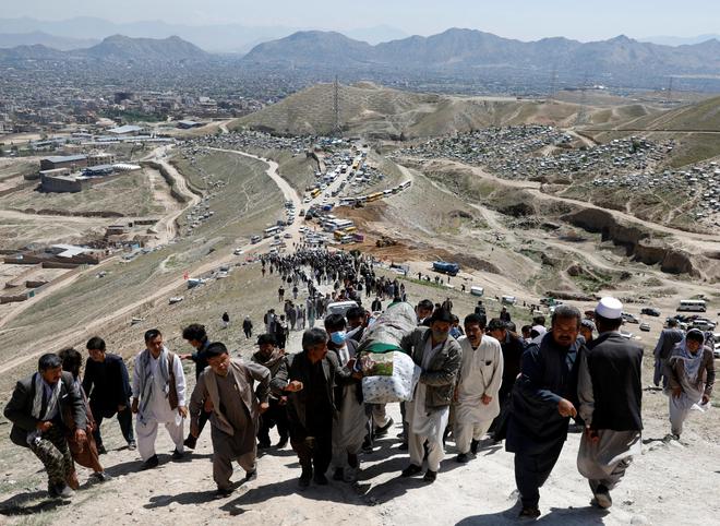 Afghanistan: les talibans décrètent un cessez-le-feu de trois jours pour l’Aïd