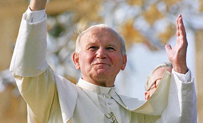 40 ans après l’attentat contre Jean-Paul II, le pape François fait mémoire