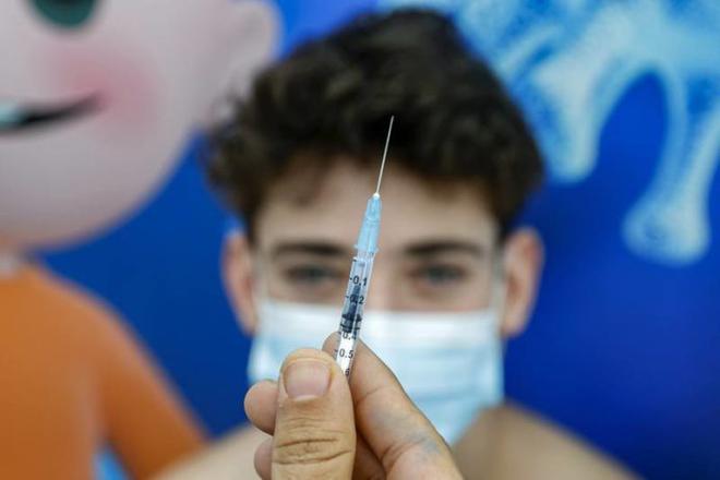 Les 16-17 ans vaccinés pour la mi-juillet ? C’est possible, selon le ministre flamand de la Santé