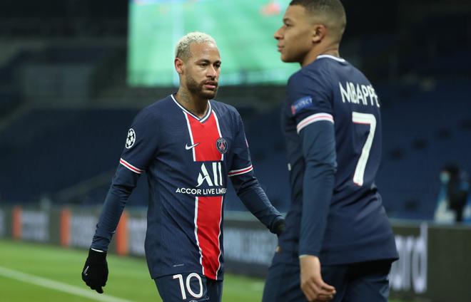 PSG-Monaco : entre Mbappé et Neymar, le cœur des amateurs de football balance