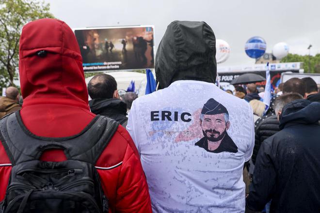 «Nous sommes devenus des cibles faciles» : dans la manifestation de Paris, des policiers à fleur de peau