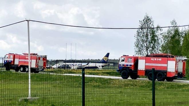 Le Bélarus intercepte un avion de ligne de Ryanair pour arrêter un journaliste opposant