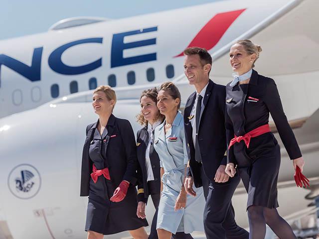 Trois accords salariaux chez Air France