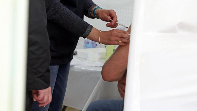 Avesnes-sur-Helpe: une centaine de doses du vaccin Moderna «sans rendez-vous» au Bastion