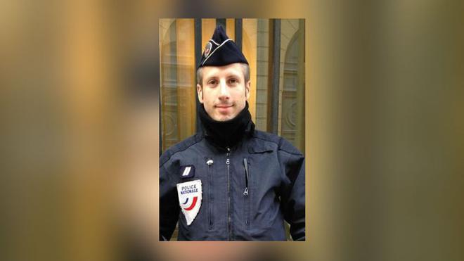 Procès de l’attentat des Champs-Élysées : «Il voulait se faire du policier»