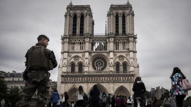 Attentat manqué près de Notre-Dame : 30 ans de réclusion en appel pour Inès Madani
