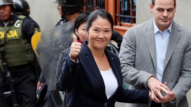 Présidentielle au Pérou: Keiko Fujimori légèrement en tête