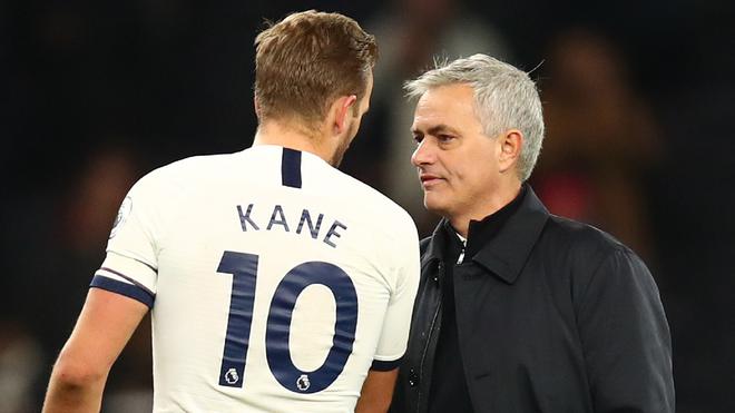 Mourinho conseille Harry Kane sur le prochain club
