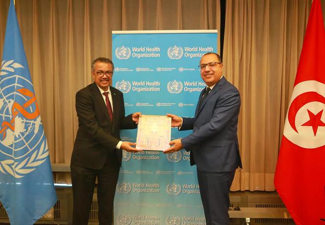 Le DG de l’OMS promet 600 mille doses de vaccins à la Tunisie, ainsi qu’un contrat pour qu’elle puisse les fabriquer localement