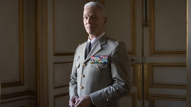 Le général Lecointre, chef d’état-major des Armées, quitte ses fonctions, remplacé par le général Burkhard