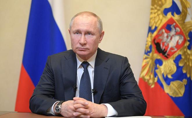 Vladimir Poutine définit l’adhésion de l’Ukraine à l’OTAN comme une ligne rouge à ne pas franchir..