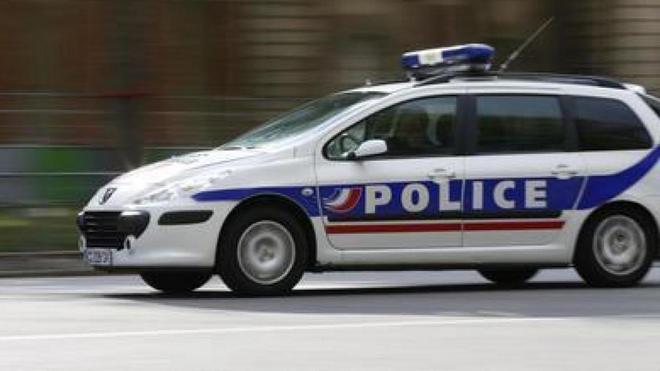 Un quadragénaire interpellé devant le commissariat de Lille avec dans sa voiture des bonbonnes de gaz et de l’essence