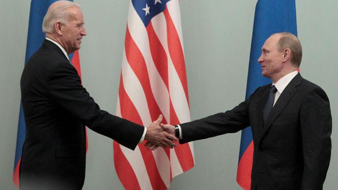 Face-à-face Biden-Poutine ce mercredi à Genève : les préparatifs d’un sommet sous tension