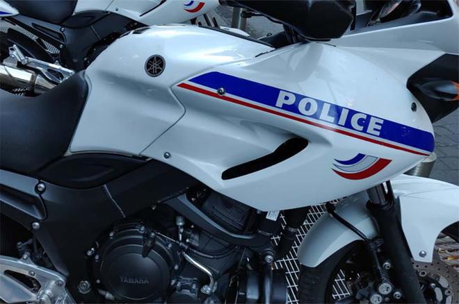 Montpellier : un ado au volant d’une voiture volée renverse un motard de la police