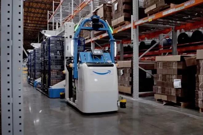 Amazon mise sur des robots pour améliorer la sécurité dans ses entrepôts