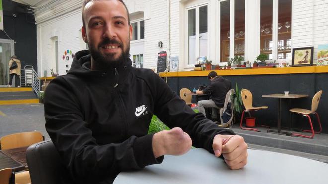 Gilets jaunes : 8000 euros d’indemnisation provisoire pour Sébastien Maillet, dont la main avait été arrachée