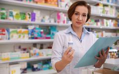 Pharmacien ou pharmacienne : comment acheter une officine ?